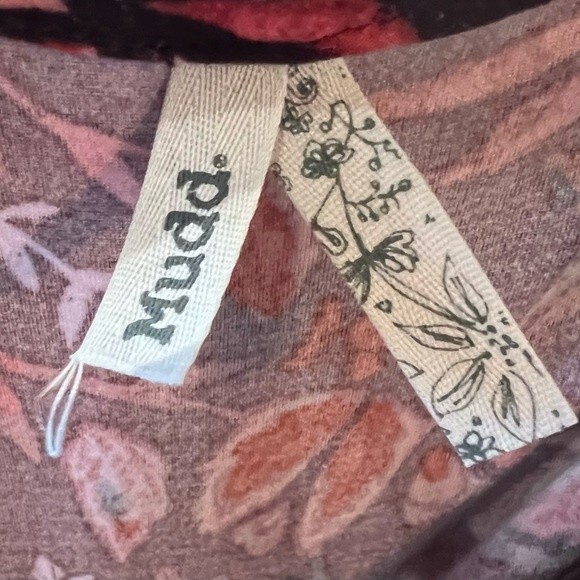 Mudd plum floral cold shoulder swing dress size medium - Picture 5 of 6